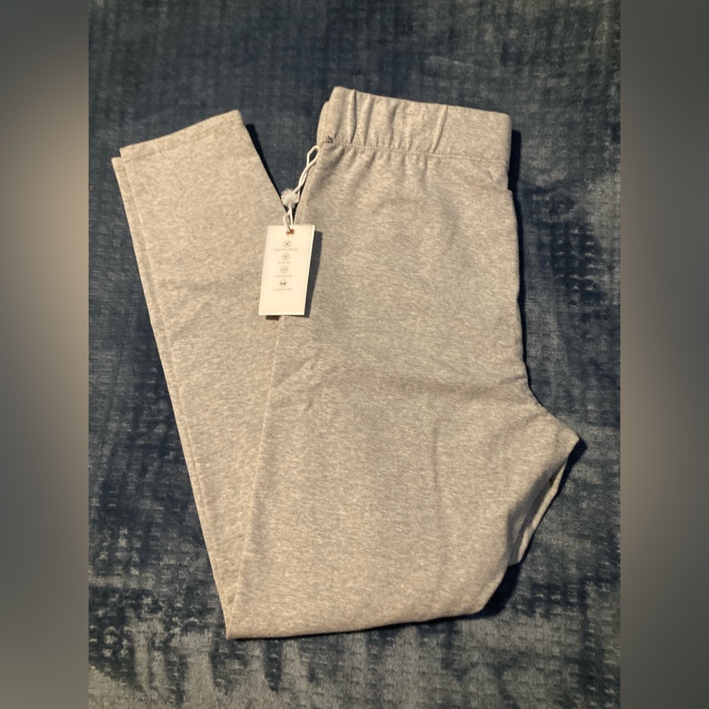 Good American, size 4, heather grey, new with tags, comfy leggings